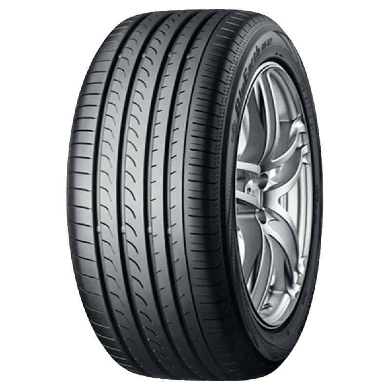 Ofertă specială Anvelopa Vara 225/55R19 99V YOKOHAMA Bluearth Rv-02