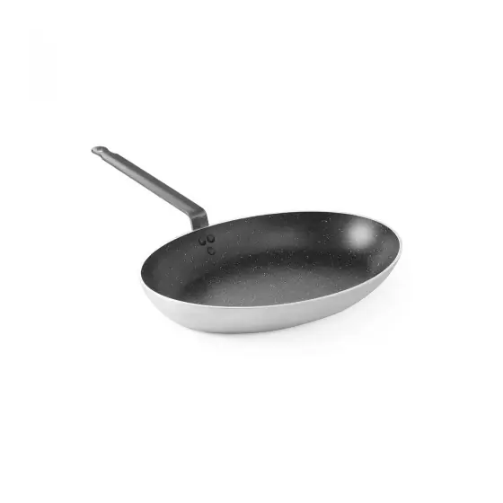 Tigaie pentru prajit peste ovala, 28 cm diametru x 40 cm diametru x 5,5 cm inaltime, Marble Profesional, 3 straturi anti-aderente tip marmura, maner otel, Hendi, potrivita pentru toate sursele de caldura Cumpărături sigure