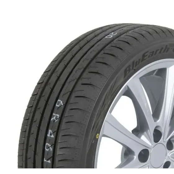 Anvelopa Vara Yokohama 215/40R18 LOYO 89W AE51 Ofertă specială