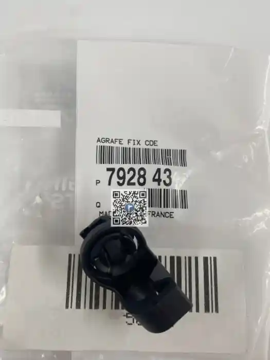 Retur gratuit CLEMA TIJA CAPOTA MOTOR - 792843